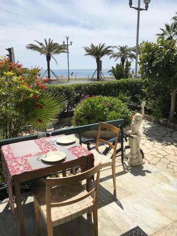 91 Promenade Des Anglais Le Stellamar Nizza Kültér fotó